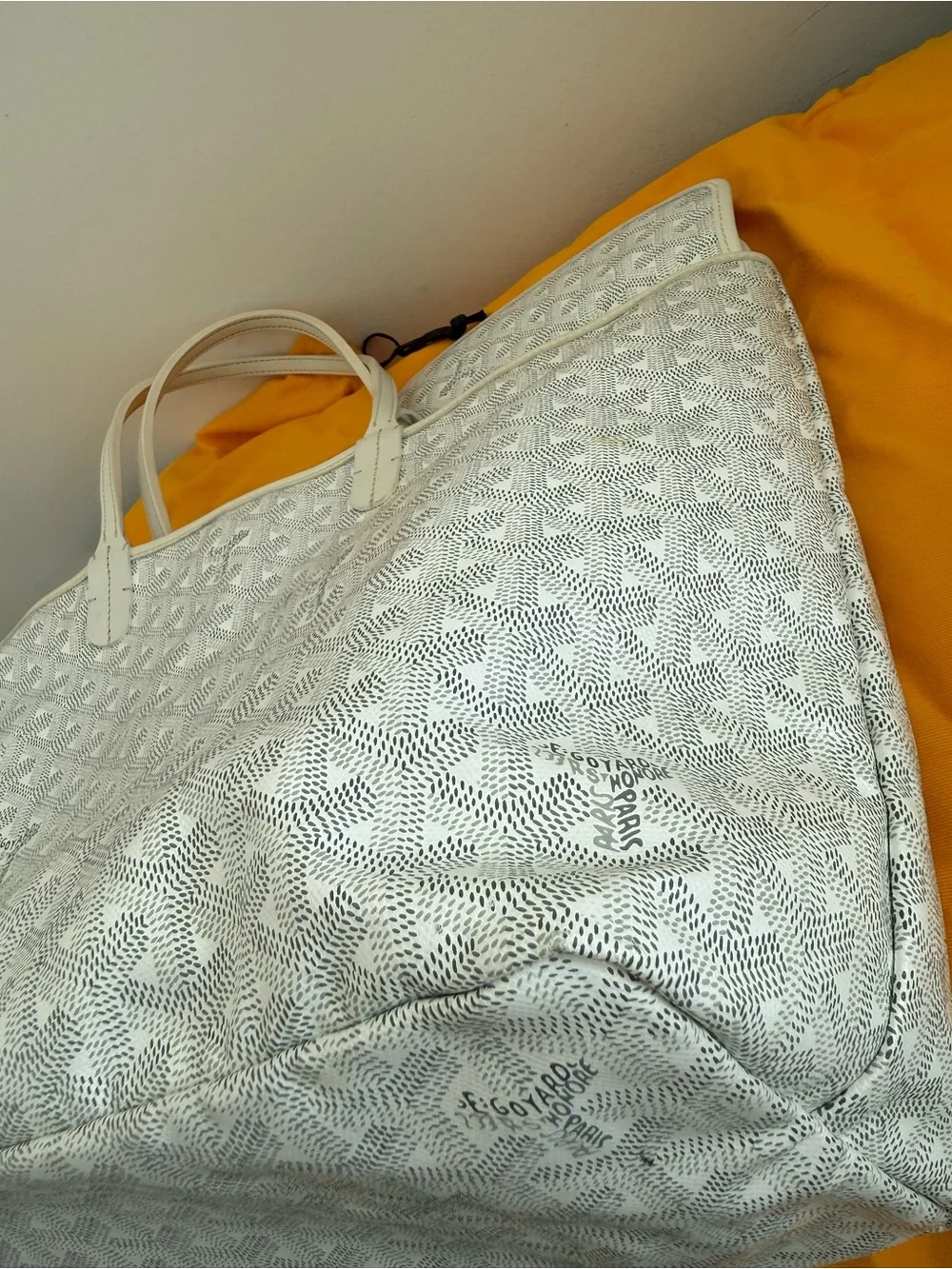Goyard Saint Louis Tote in Ivory White with Matching Pouch